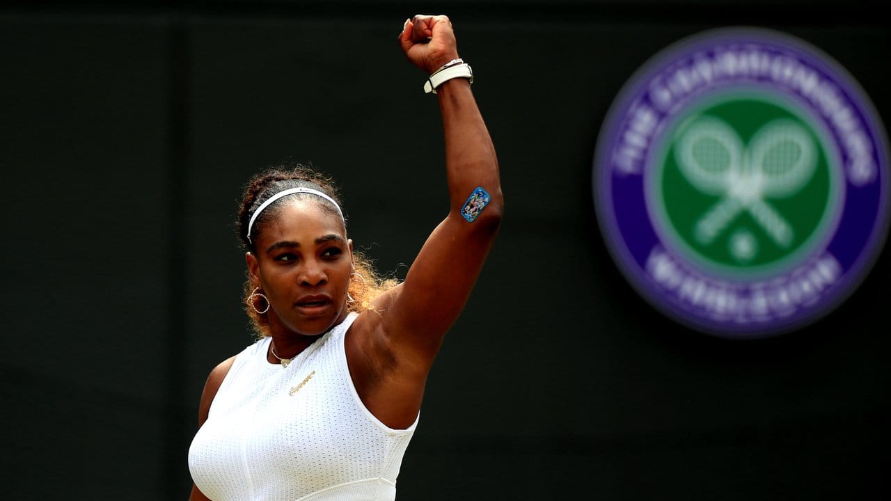 Serena Williams feiert einen Punktgewinn im Match gegen Carla Suarez Navarro.