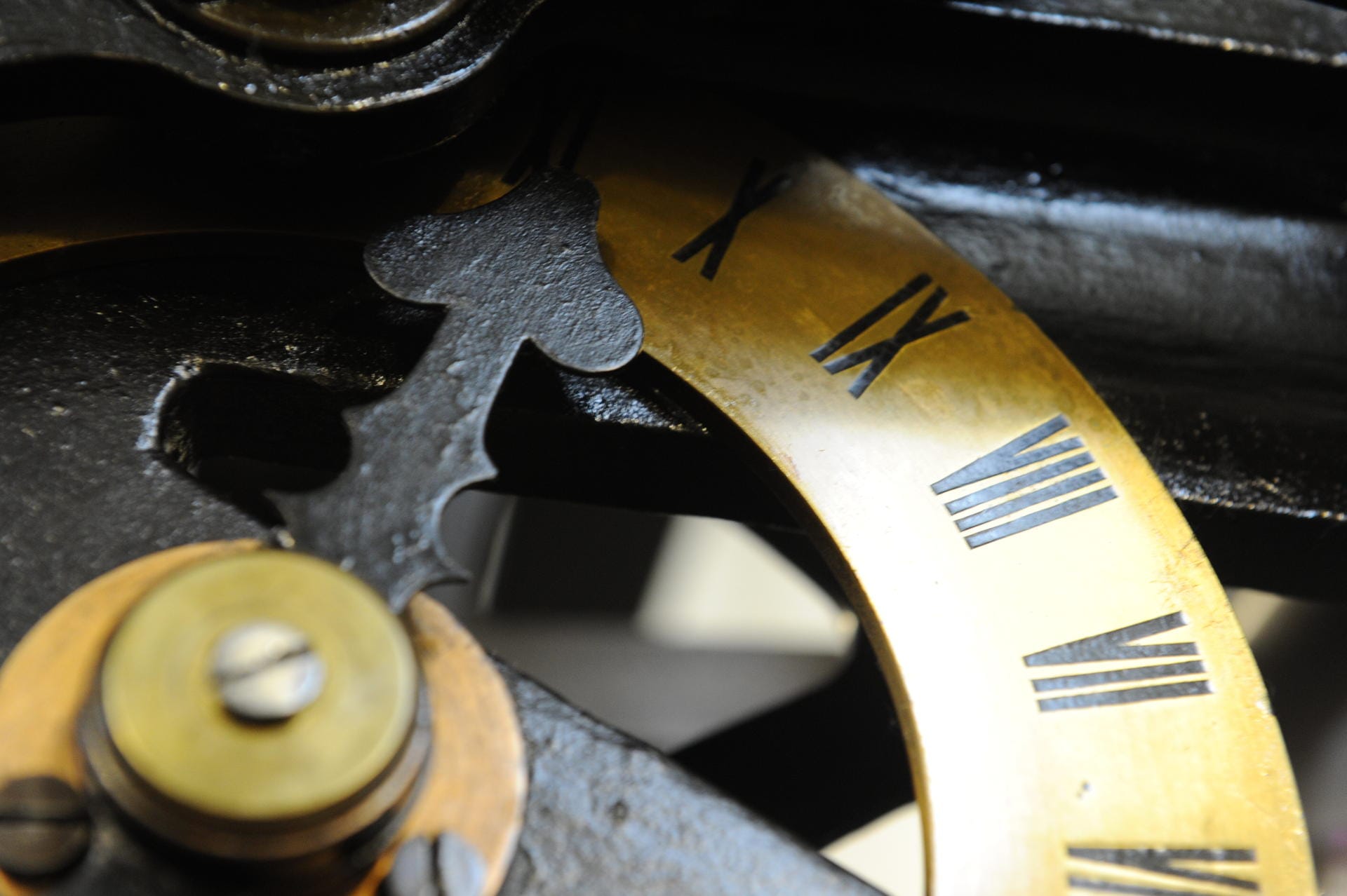 Detailaufnahme der Mechanik der Big-Ben-Uhr im Elizabeth Tower: Allein die vier Ziffernblätter der Uhr haben jeweils einen Durchmesser von sieben Metern.