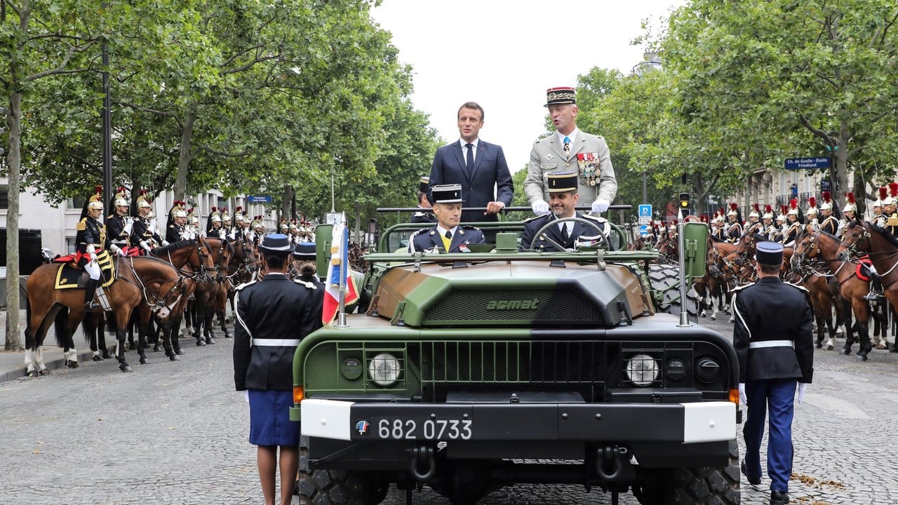 Emmanuel Macron setzt mit der diesjährigen Parade ein Zeichen für das Europa der Verteidigung.