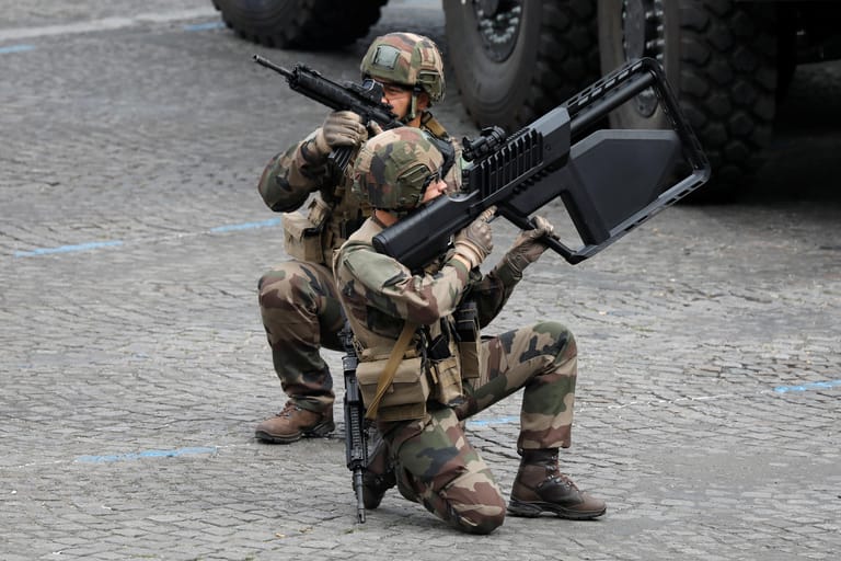 Nationalfeiertag in Frankreich: Am 14. Juli präsentieren die Militärs immer gerne ihre neuesten Spielzeuge.