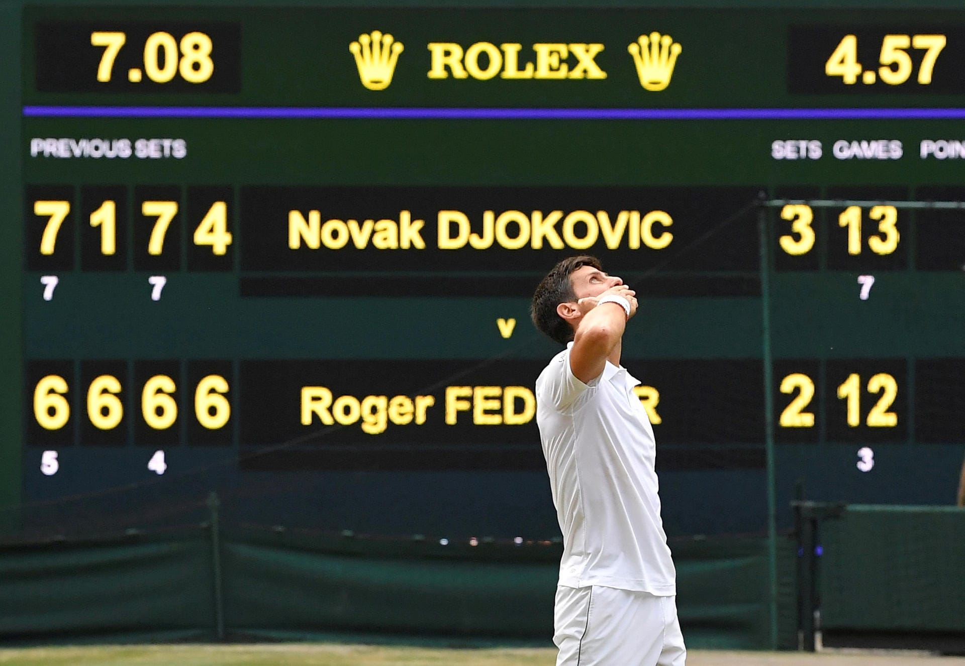 Am Ende setzte sich Djokovic durch! 4:57 Stunden – das längste Finale der Wimbledon-Historie. Schon jetzt ein Match für die Geschichtsbücher.