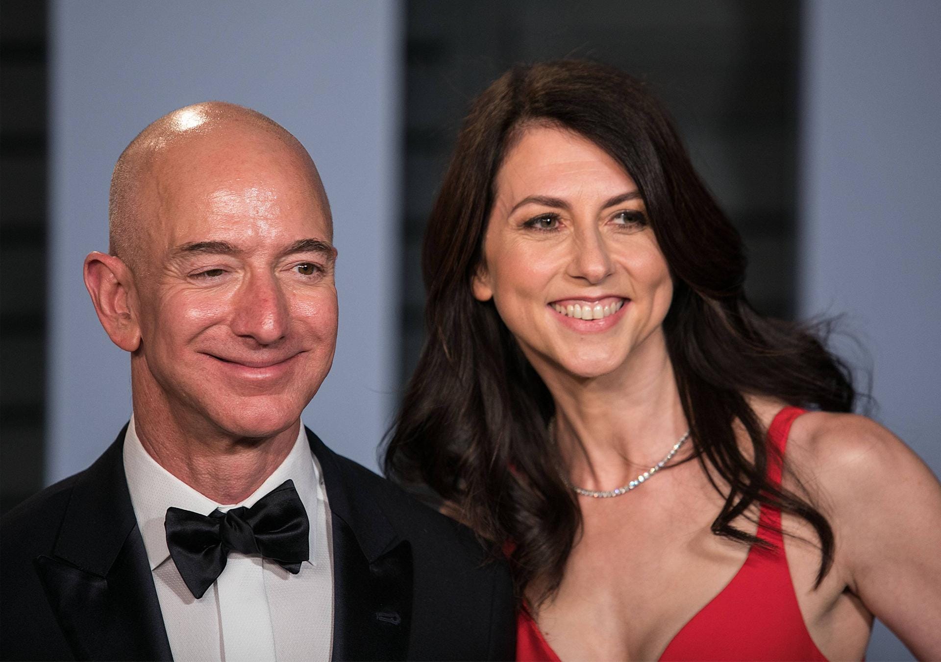 Jeff Bezos und McKenzie Bezos: Durch die Scheidung von Jeff bekommt McKenzie 38 Milliarden Dollar zugesprochen. Das katapultiert sie in die Reichen-Listen.