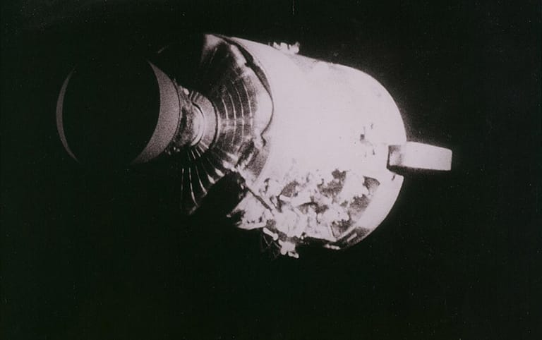 11. April 1970: Start von Apollo 13. Der Flug wird zur Beinahekatastrophe: Nach 56 Stunden explodiert ein Sauerstofftank des Servicemoduls.