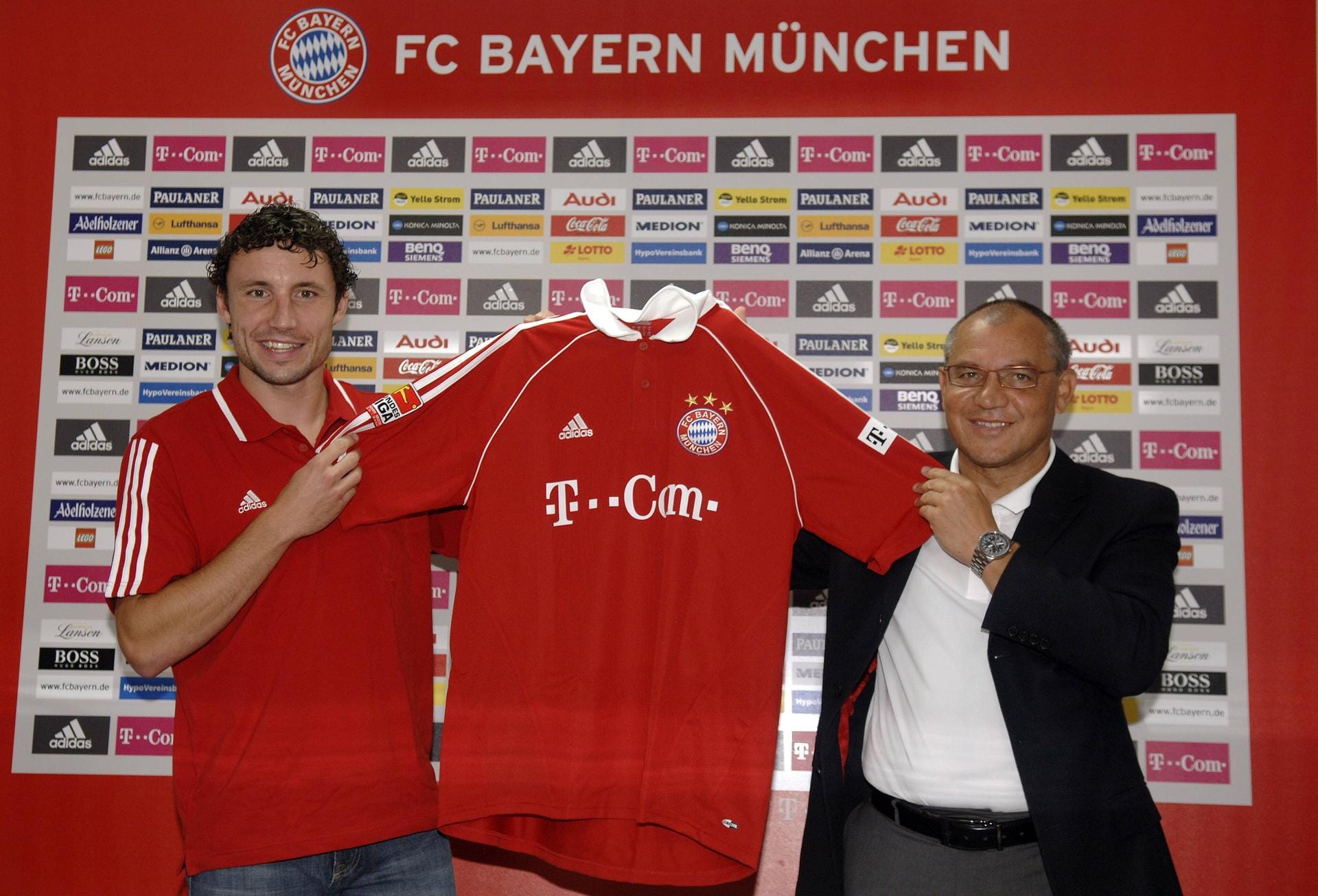 Mark van Bommel (links): Transferdatum: 26. August 2006. Ablöse: 6 Millionen Euro. Abgebender Verein: FC Barcelona.