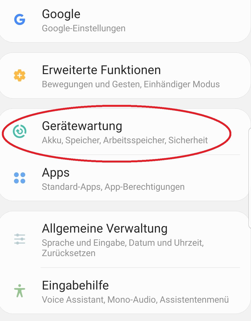 Ab Android 9.0 ist es nicht mehr möglich, den Cache aller Apps auf einmal zu leeren. Eventuell bietet Ihnen das Gerät die Möglichkeit, den Speicher zu bereinigen. Dabei werden auch zwischengespeicherte Daten gelöscht. Das ist bei Samsung-Geräten der Fall. Öffnen Sie dafür die Geräteeinstellungen und klicken Sie auf "Gerätewartung" ...
