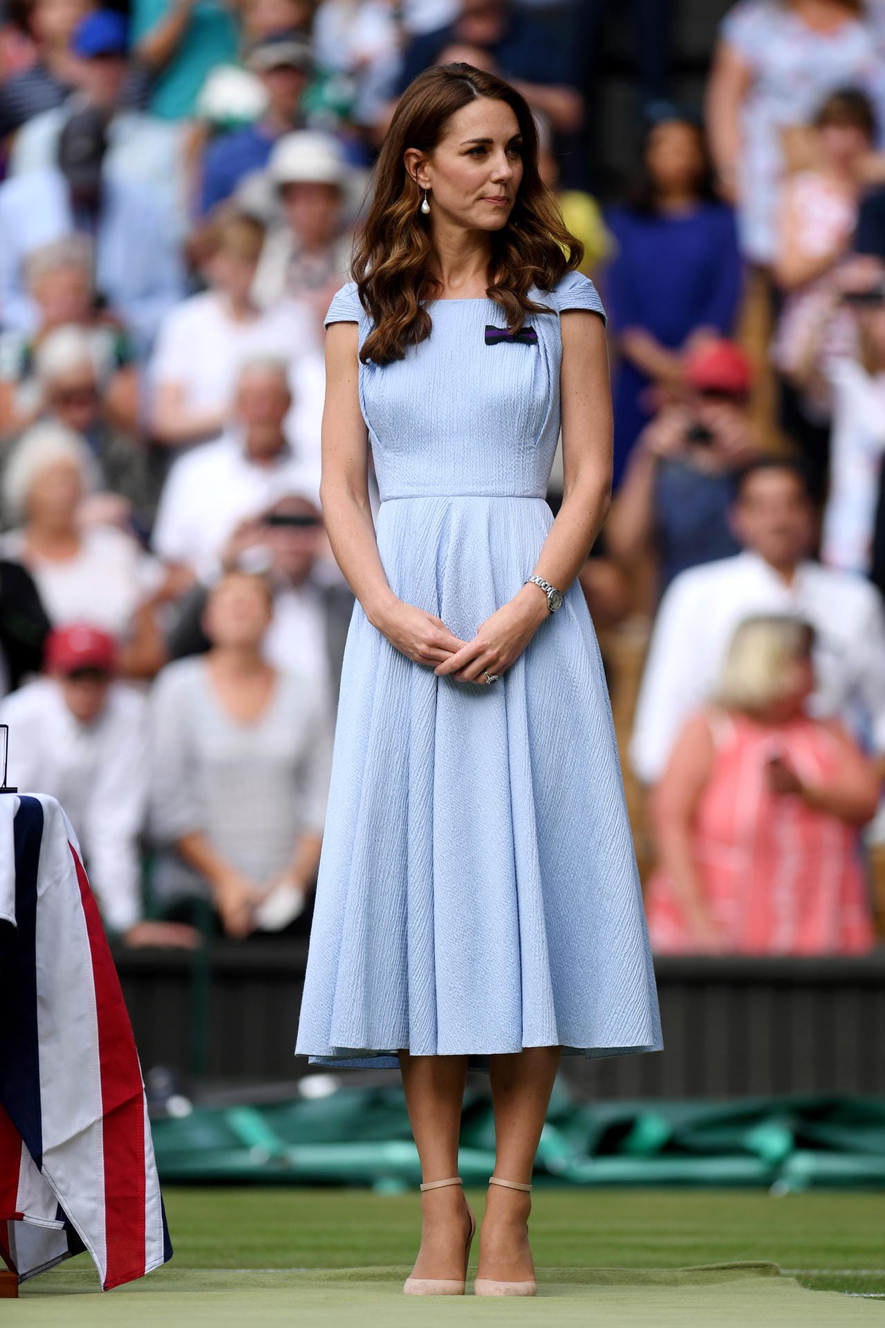 Juli 2019: Beim Wimbledon-Finale zwischen Novak Djokovic und Roger Federer erscheint die 37-Jährige in einem hellblauen Kleid. Später überreicht sie Djokovic den Pokal.