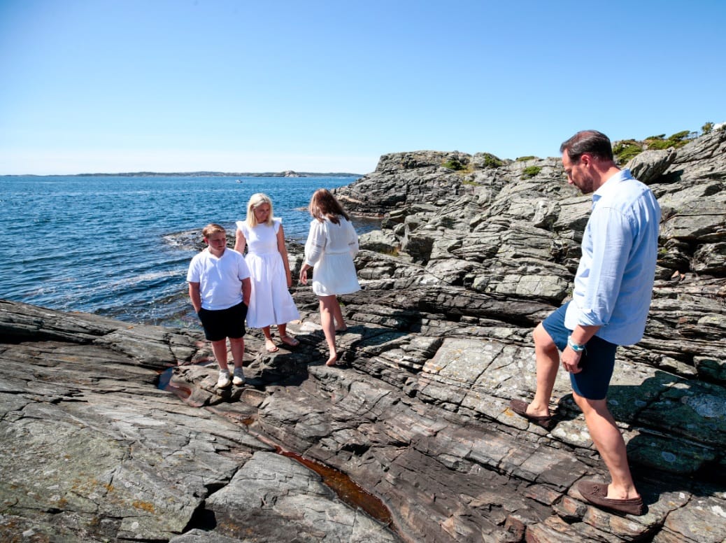 Auf der Insel Dvergsøya verbringen die Royals seit Jahren ihren Urlaub.
