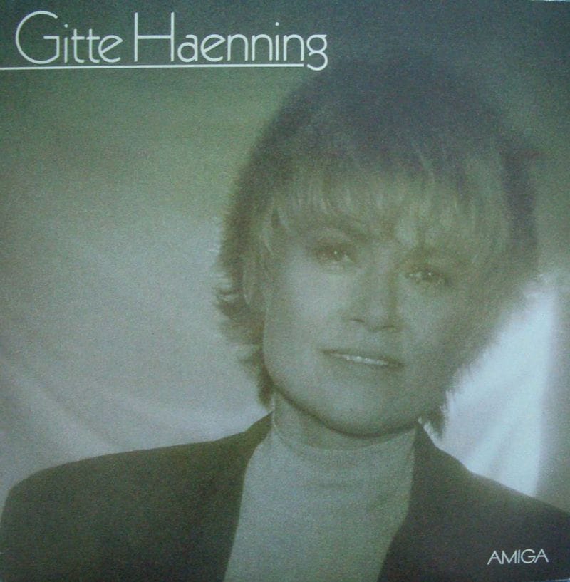 "Gitte Haenning" (1989): Amiga hatte 1982 bereits eine Eins-zu-eins-Übernahme von der dänischen Sängerin veröffentlicht – "Bleib noch bis zum Sonntag!". Die 1989er-LP war dagegen ein Zusammenschnitt aus mehreren Alben.