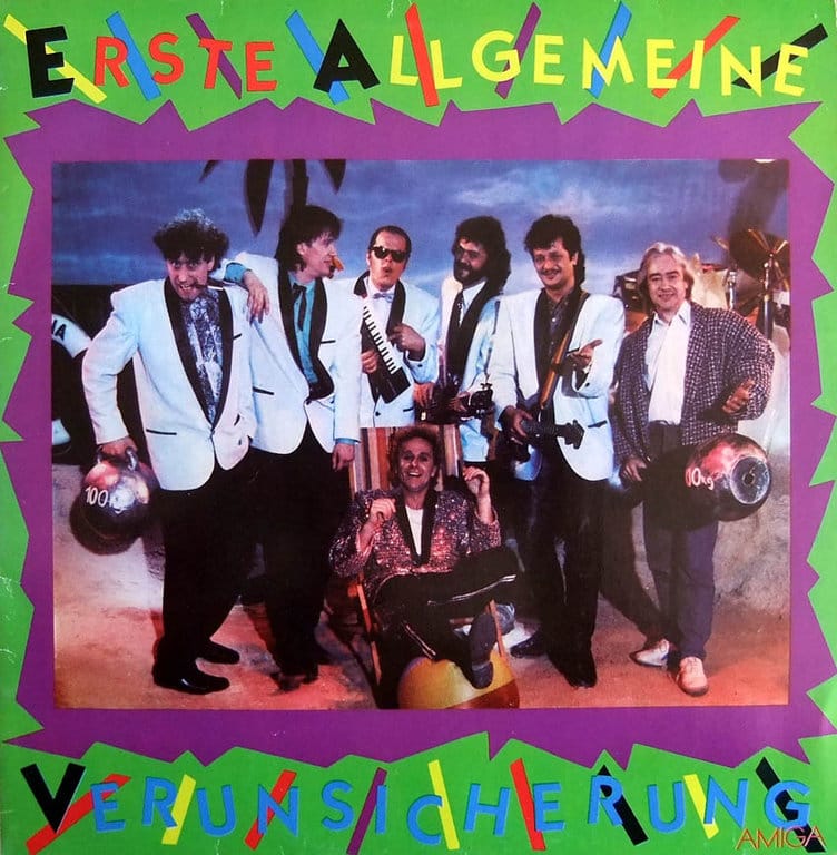"Erste Allgemeine Verunsicherung" (1989): Vier Songs der österreichischen Band, darunter der Hit "Märchenprinz", erschienen in der DDR bereits 1987 auf einer sogenannten "Quartett"-Single. Der Amiga-Zusammenschnitt enthielt das Beste aus vier Alben.