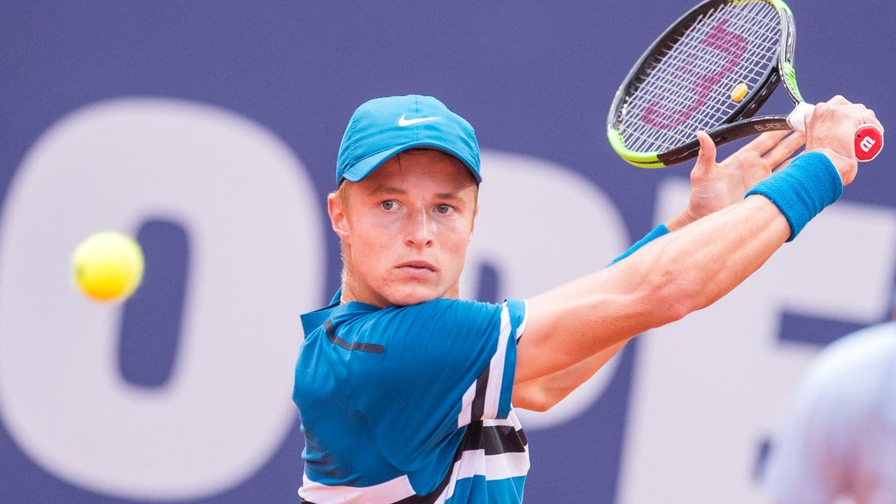 Talent Rudolf Molleker hat beim Tennisturnier in Hamburg das Achtelfinale erreicht.