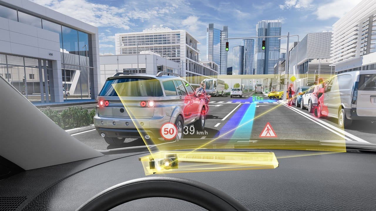 Die Zukunft im Auto-Cockpit ist dreidimensional: Zulieferer Continental hat ein System entwickelt, das dem Fahrer Gefahren dort anzeigt, wo sie auf der Straße lauern.