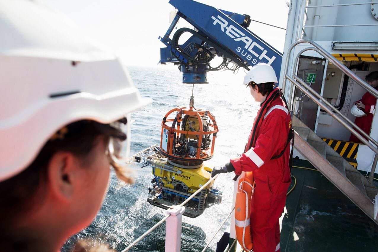 Unterwasserroboter helfen bei der Begutachtung des Wracks, das auf dem Grund der Ostsee liegt.