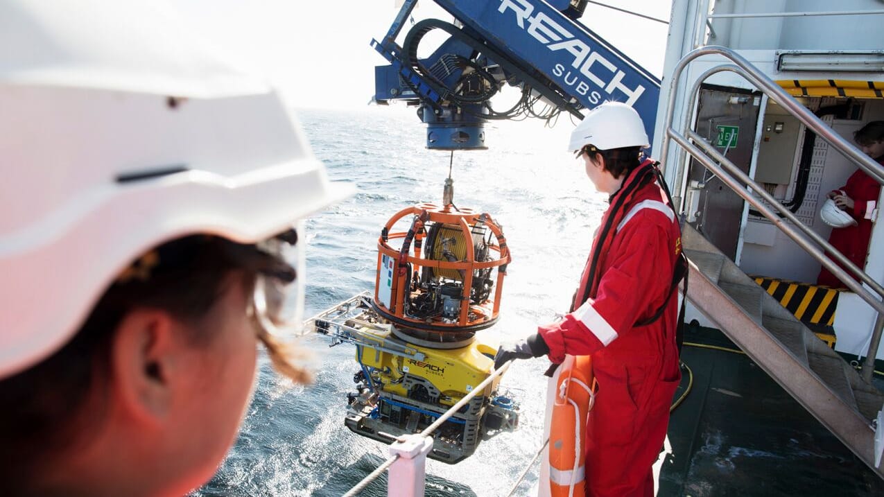 Unterwasserroboter helfen bei der Begutachtung des Wracks, das auf dem Grund der Ostsee liegt.