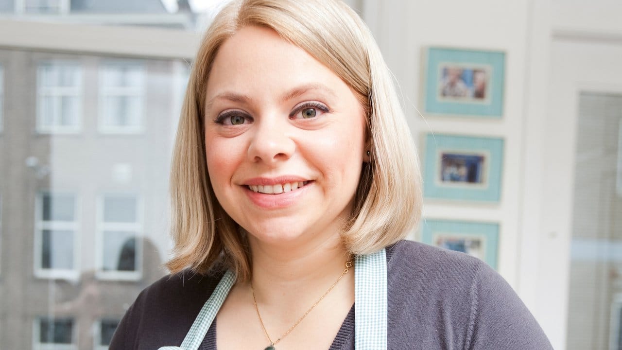 Inga Pfannebecker ist Diplom-Ökotrophologin und Kochbuchautorin.