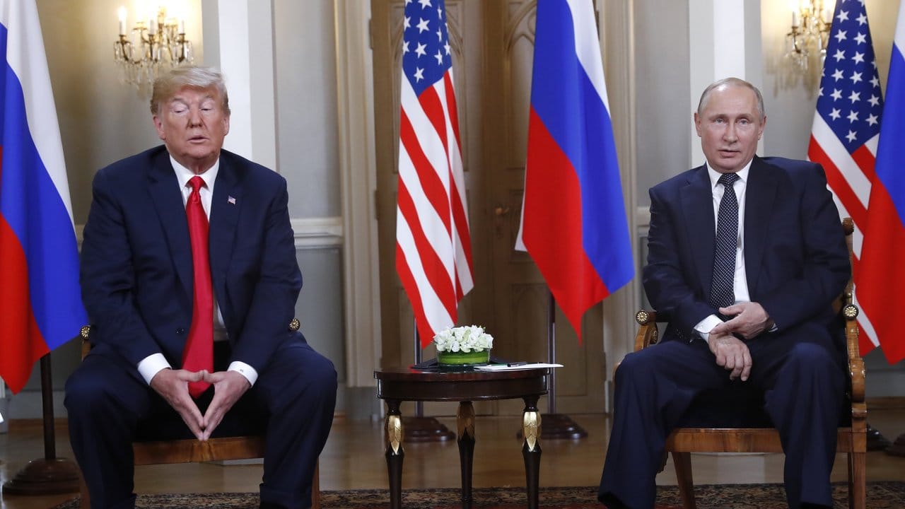 US-Präsident Donald Trump und der russische Präsident Wladimir Putin bei einem Treffen in Helsinki im Sommer 2018.
