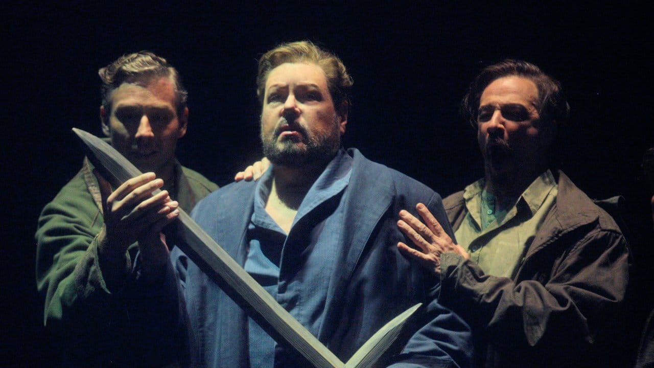 Kay Stiefermann (Ein Steuermann, l-r), Stephen Gould (Tristan) und Greer Grimsley (Kurwenal) in "Tristan und Isolde". Kay Stiefermann (Ein Steuermann, l-r), Stephen Gould (Tristan) und Greer Grimsley (Kurwenal) in "Tristan und Isolde".