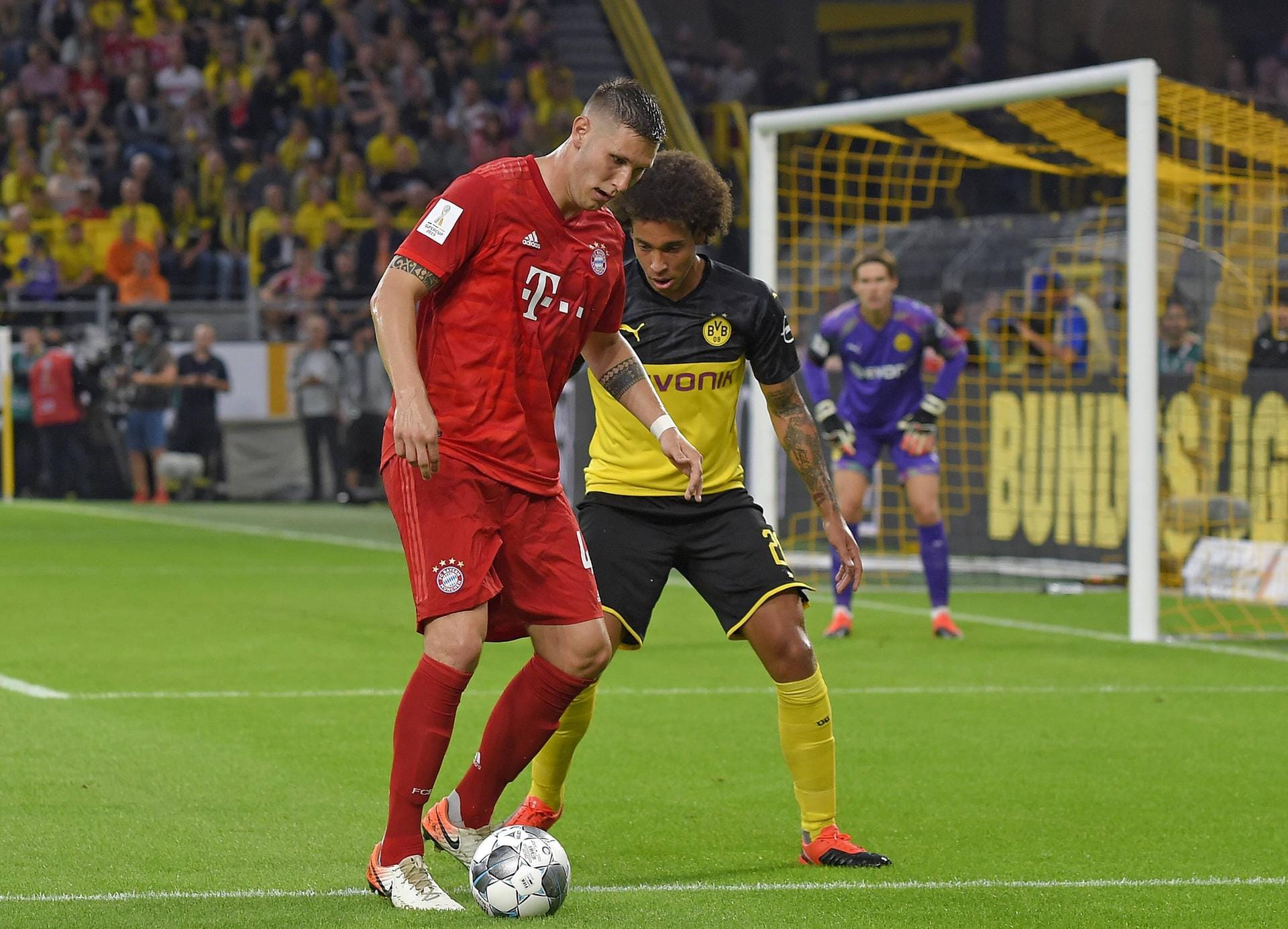 Niklas Süle: Die Dortmunder wirbelten die Abwehrreihe der Bayern ordentlich durcheinander – zu der nun mal auch Süle gehört. Ein enttäuschender Auftritt des DFB-Verteidigers. Note 4