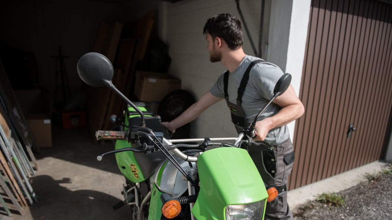 Optimaler Schutz fürs Motorrad: Die eigene Garage.