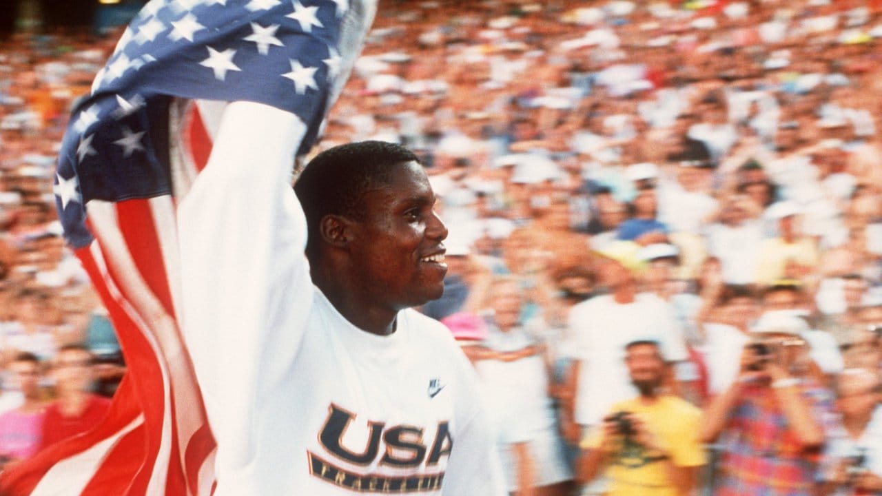 Carl Lewis bei den Olympischen Sommerspiele 1992 in Barcelona.