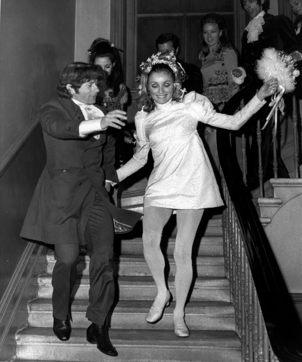 Roman Polanski und Sharon Tate am Tag ihrer Hochzeit im Januar 1968: Die junge Schauspielerin spielte in Polanskis "Tanz der Vampire" die weibliche Hauptrolle – das war ihr Durchbruch. (Archivbild)