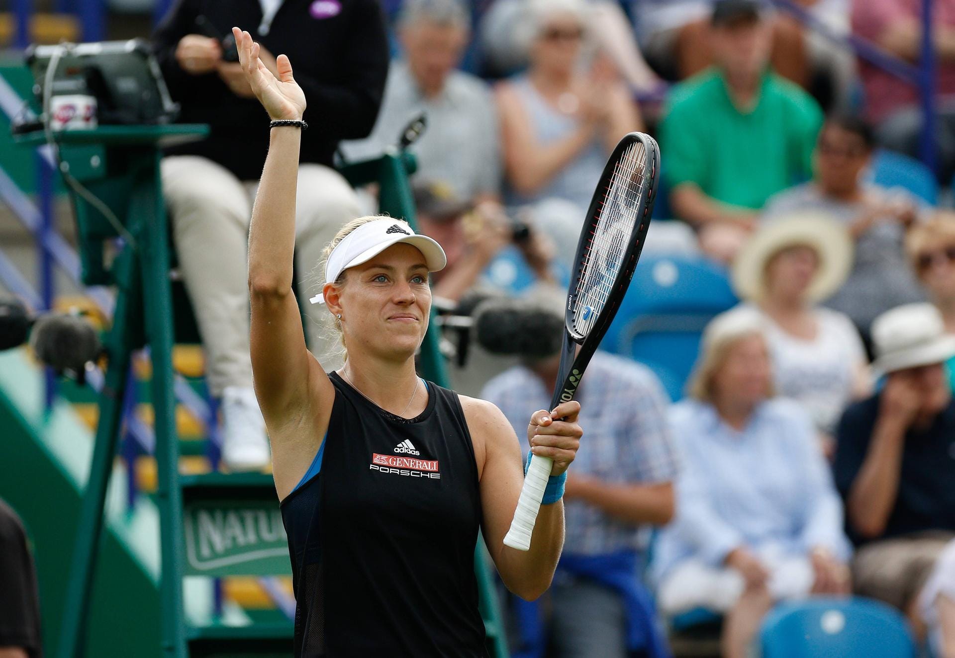 Platz 3: Angelique Kerber (Deutschland / Tennis) – 11,8 Mio. (5,3 Mio. Preisgeld / 6,5 Mio. Werbeverträge). Platz 3: Angelique Kerber (Deutschland / Tennis) – 11,8 Mio. (5,3 Mio. Preisgeld / 6,5 Mio. Werbeverträge).