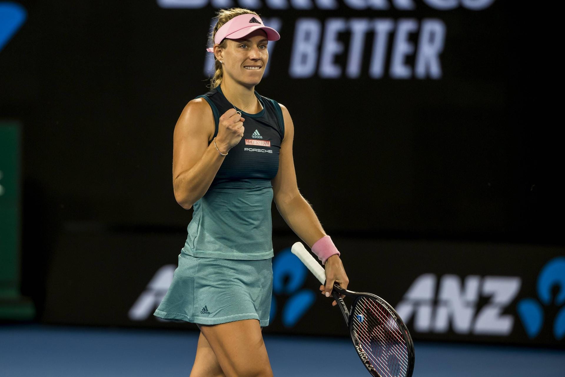 Hohe Preisgelder, üppige Werbeverträge: Das Wirtschaftsmagazin "Forbes" hat die bestverdienenden Sportlerinnen zwischen dem 1. Juni 2018 und dem 1. Juni 2019 aufgelistet – und Angelique Kerber ist vorne mit dabei. Hohe Preisgelder, üppige Werbeverträge: Das Wirtschaftsmagazin "Forbes" hat die bestverdienenden Sportlerinnen zwischen dem 1. Juni 2018 und dem 1. Juni 2019 aufgelistet – und Angelique Kerber ist vorne mit dabei.