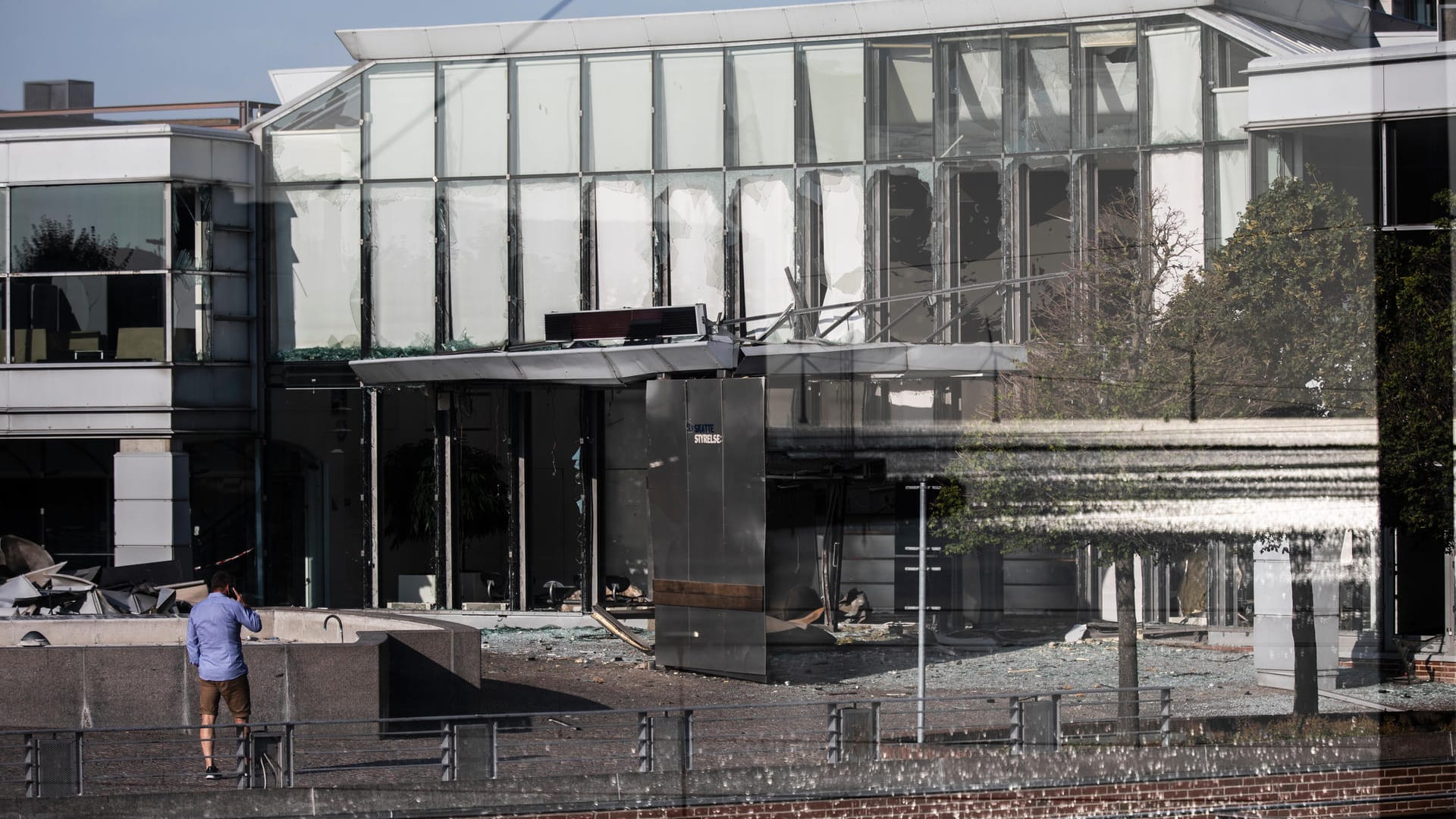 Die Steuerverwaltung Kopenhagen: Die Fenster des Gebäudes sind durch die Wucht der Explosion zerborsten.