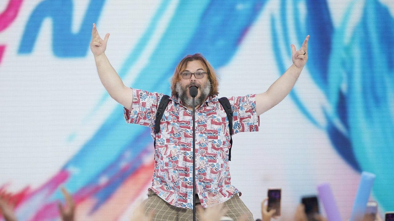 Jack Black überreicht den Decade Award. Jack Black überreicht den Decade Award.