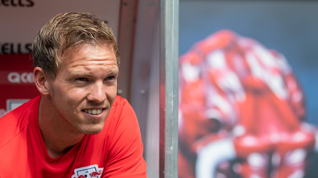 Dem neuen Trainer Julian Nagelsmann droht mit Leipzig eine schwierige Saison. Dem neuen Trainer Julian Nagelsmann droht mit Leipzig eine schwierige Saison.