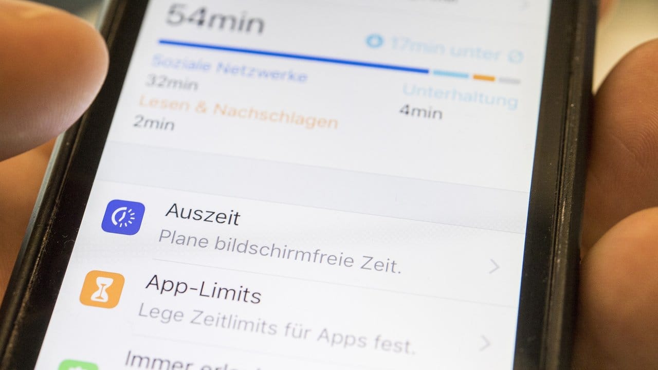 Über das Feature "Auszeit" können iOS-Nutzer (ab Version 12) einen Zeitplan für bildschirmfreie Zeit bestimmen.