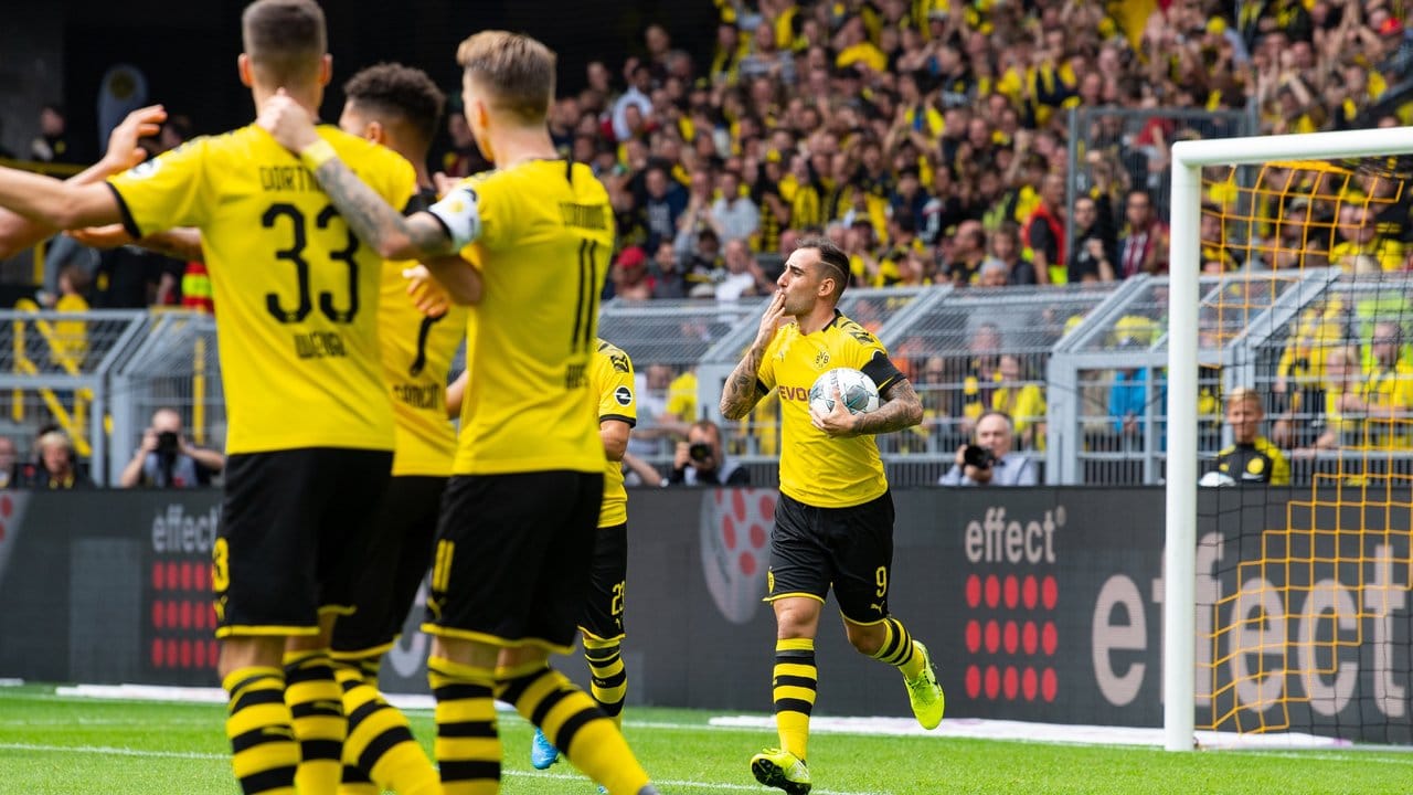 Borussia Dortmund feierte einen klaren Heimsieg gegen den FC Augsburg.