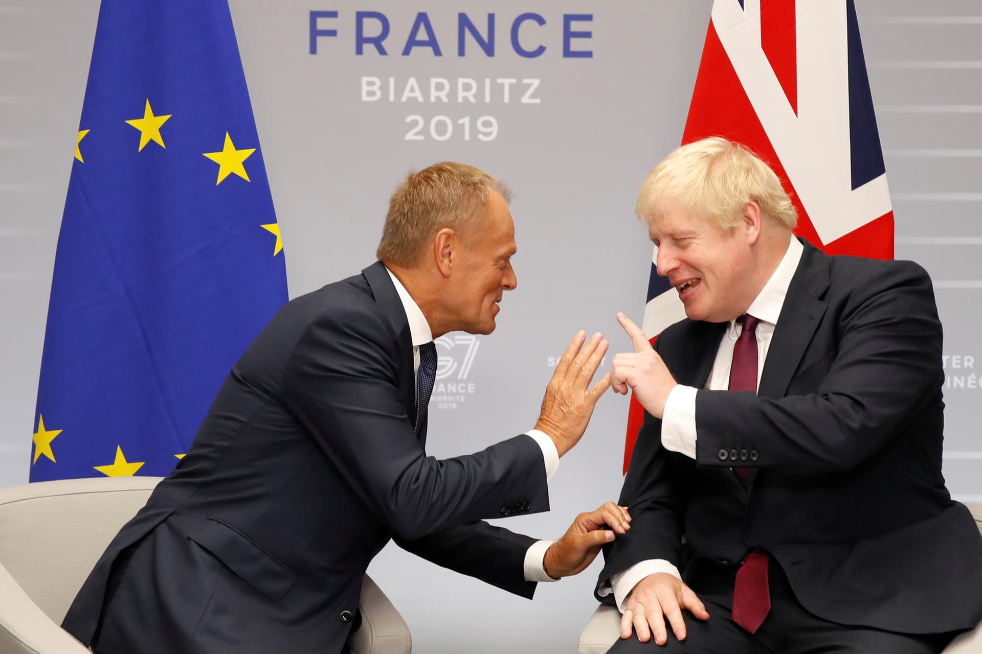Heitere Stimmung, ernste Gespräche: Großbritanniens Premierminister Boris Johnson und Donald Tusk bei einem bilateralen Gespräch. Die EU wird nicht vom Backstop abrücken.