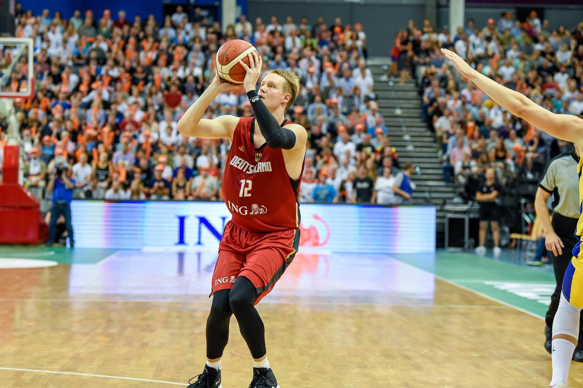 Forward: Robin Benzing (30 / 2,10 m / Basket Zaragoza).