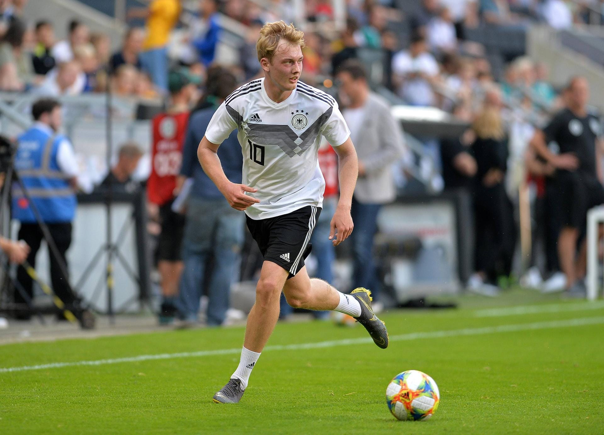 Mittelfeld/Sturm: Julian Brandt (Borussia Dortmund)