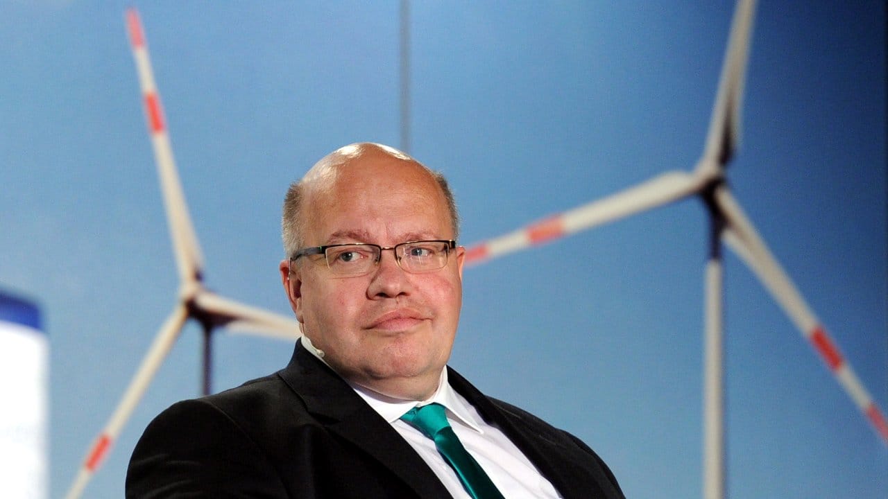 Bundeswirtschaftsminister Peter Altmaier berät mit Experten und Verbänden über die Krise der Windkraft an Land.