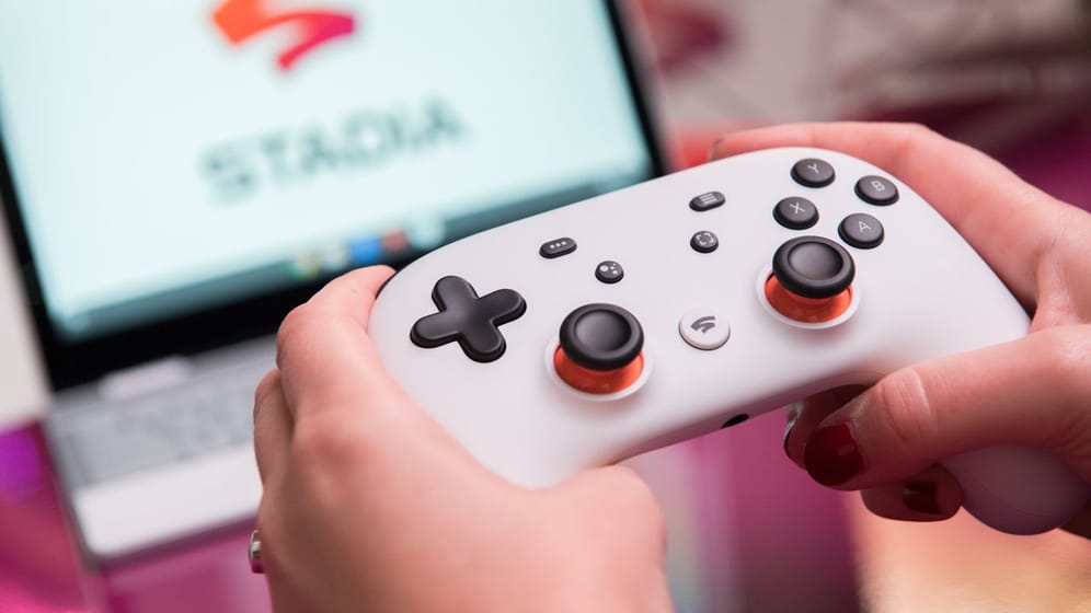 Controller, Display, Internetanschluss, fertig: Google Stadia will aufwendige Videospiele ohne eigene Hardware ermöglichen - auch auf dem Fernseher.