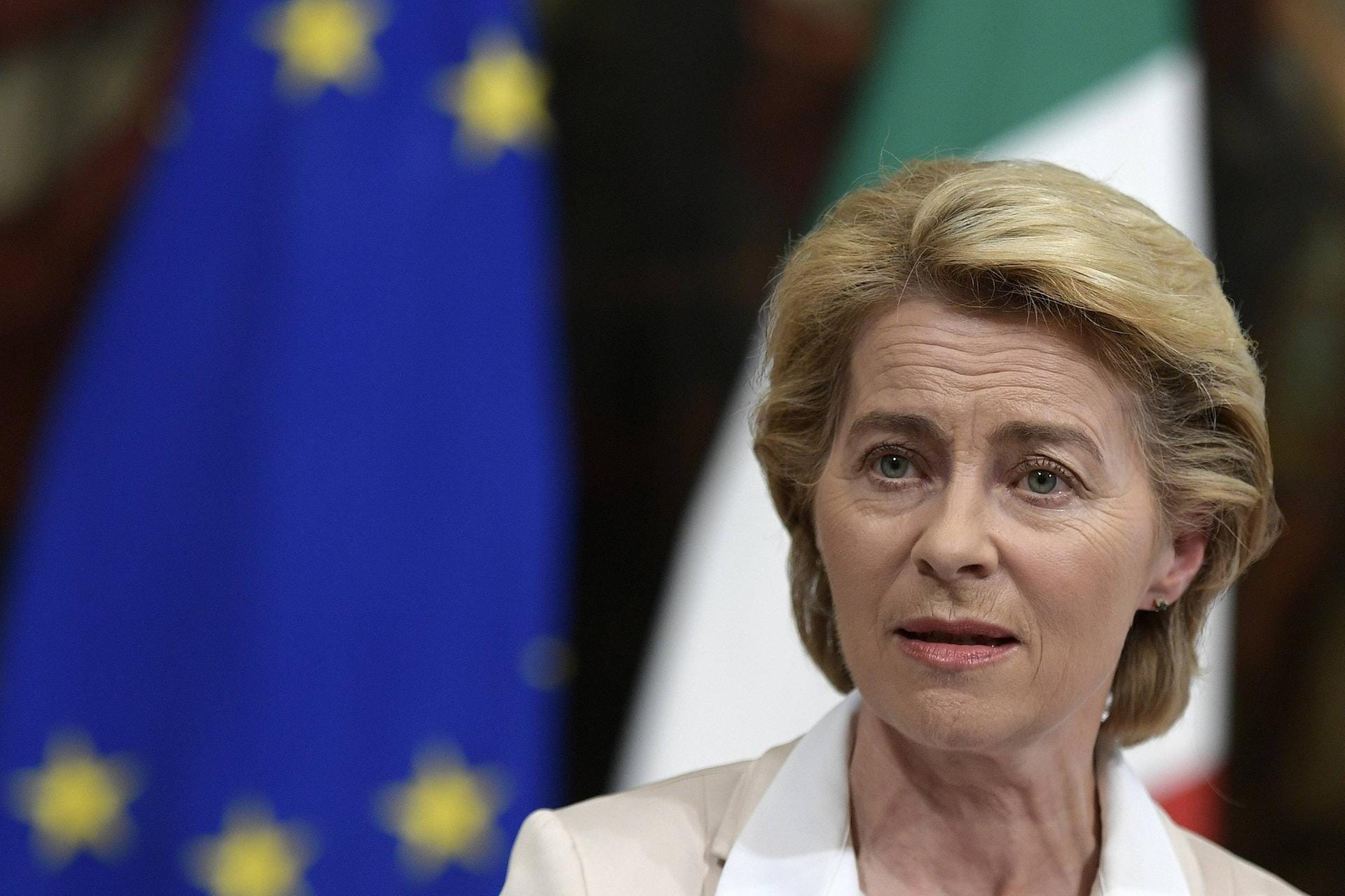 Ursula von der Leyen, Deutschland: Die Christdemokratin (60) war die Überraschungskandidatin der EU-Staats- und Regierungschefs und wurde Mitte Juli vom EU-Parlament mit knapper Mehrheit zur Kommissionspräsidentin gewählt.