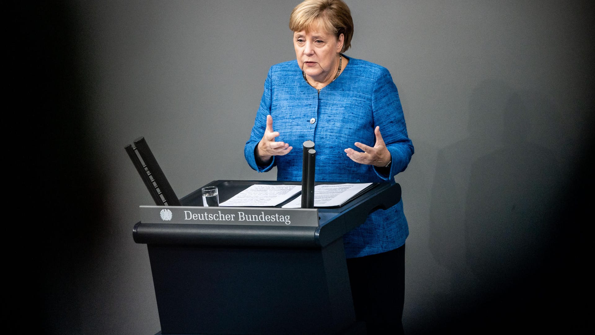 Bundeskanzlerin Angela Merkel (CDU): "Wenn wir den Klimaschutz vorantreiben, wird es Geld kosten - dieses Geld ist gut eingesetzt." Nichtstun sei keine Alternative.