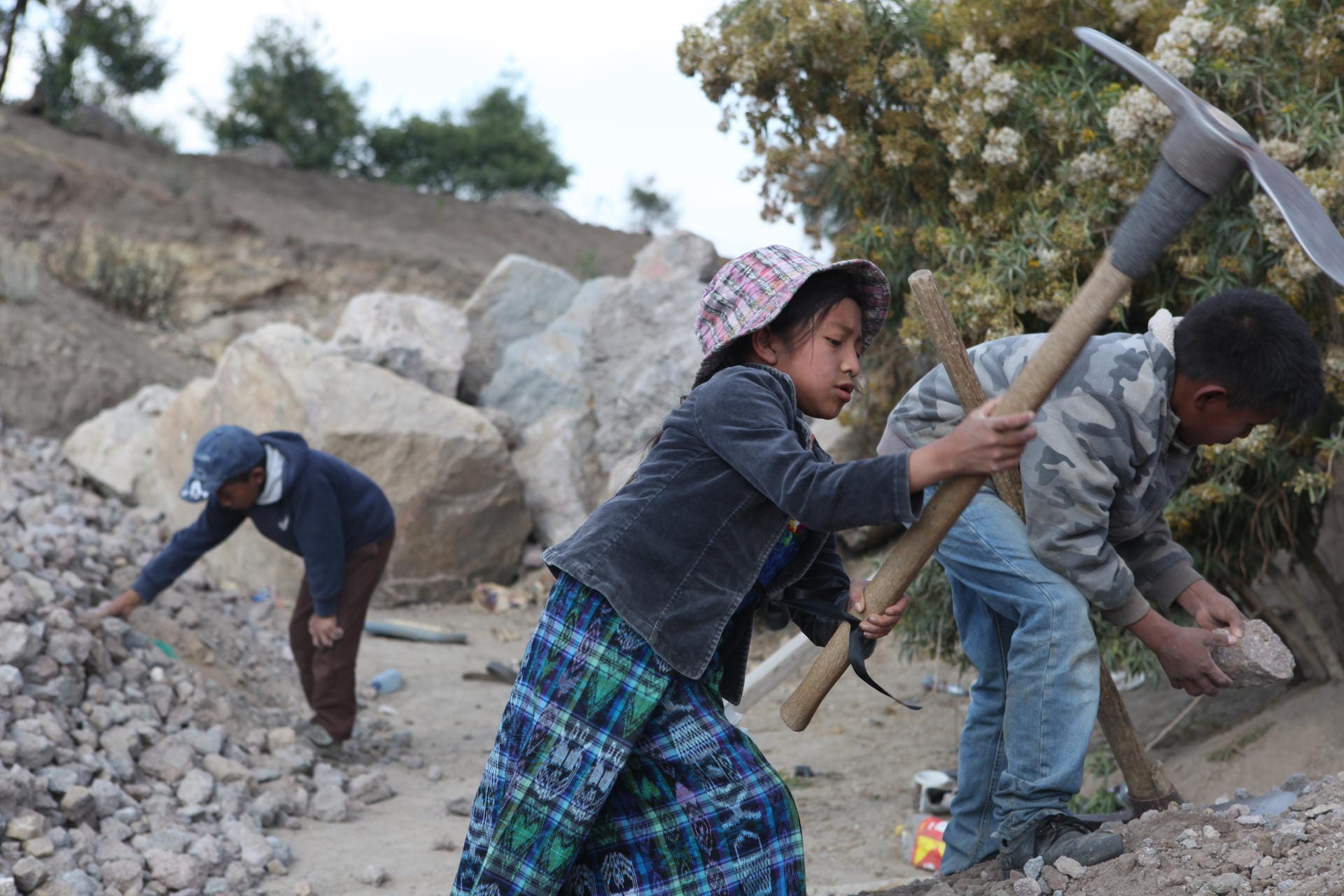 Viel zu viele Kinder weltweit arbeiten unter ausbeuterischen Bedingungen.