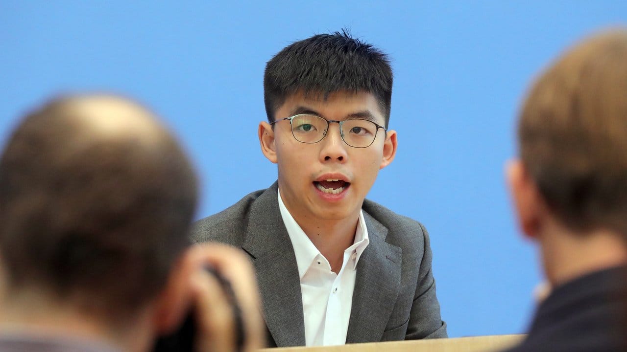 Wong ist Aktivist und Generalsekretär der regierungskritischen Partei Demosisto.