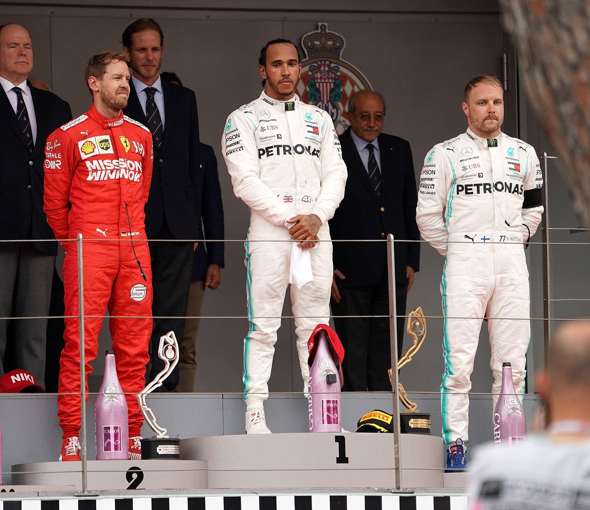 Großer Preis von Monaco: Endlich das ersehnte Erfolgserlebnis! Auf dem legendären Stadtkurs im Fürstentum fährt Vettel auf Platz zwei hinter Hamilton, verhindert so auch den sechsten Mercedes-Doppelsieg in Folge.