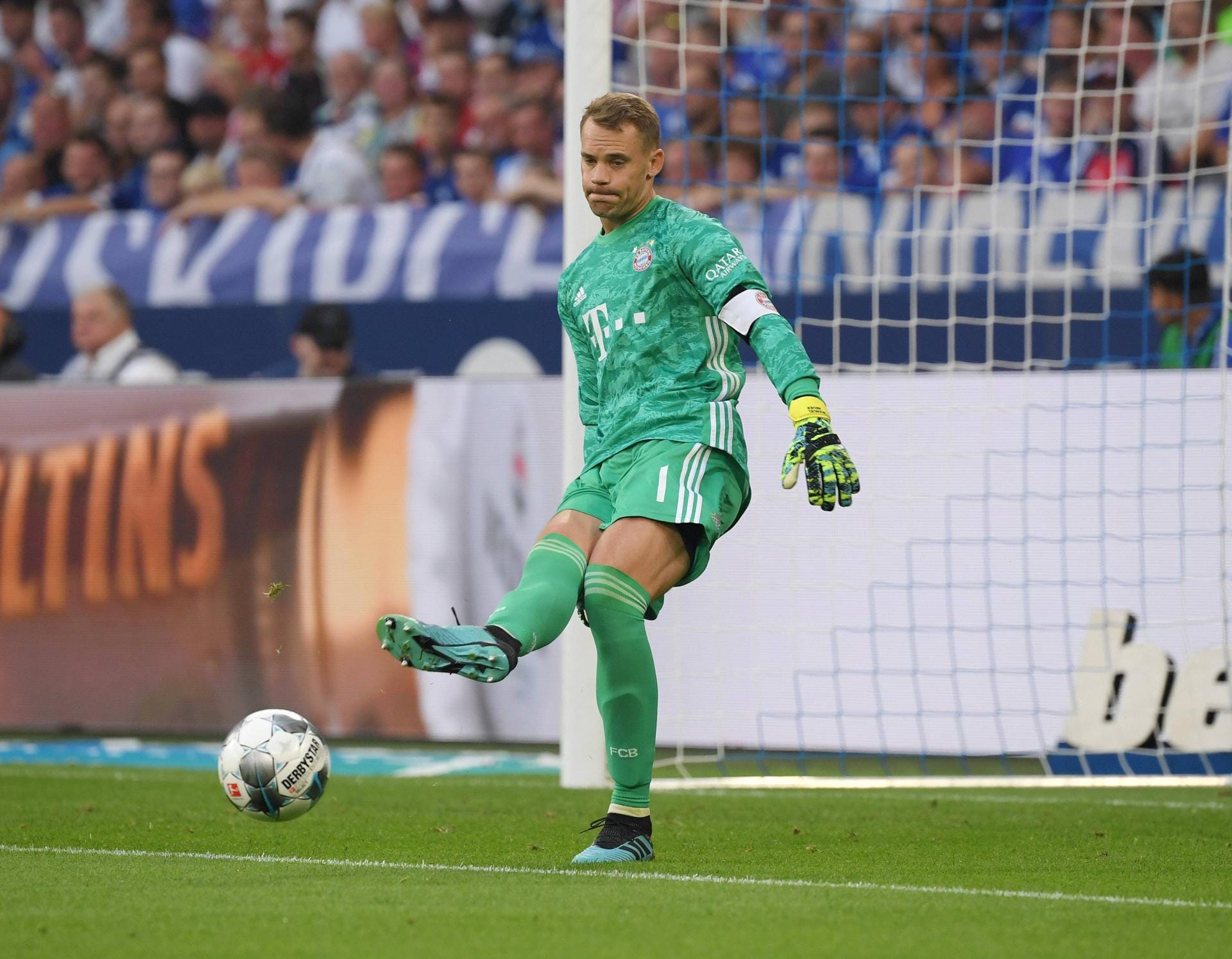 Manuel Neuer: Ist und bleibt Manuel Neuer. Ein gleichwertiges Duell, Zwischenstand: 1:1 Manuel Neuer: Ist und bleibt Manuel Neuer. Ein gleichwertiges Duell, Zwischenstand: 1:1