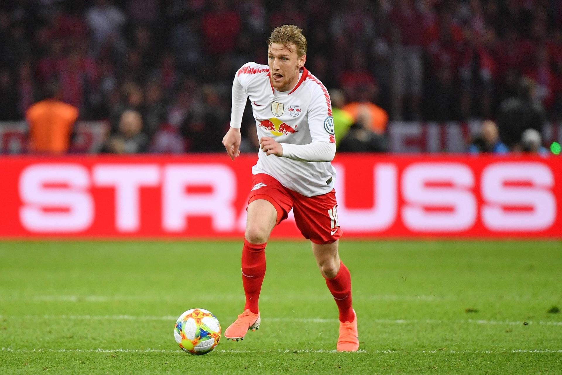 Emil Forsberg: Der Schwede erhielt für seine Leistung beim 3:1-Sieg gegen Gladbach ein Sonderlob vom neuen Trainer Julian Nagelsmann. Dabei bereitete er, ebenso wie beim Erfolg gegen Frankfurt, einen Treffer vor. Seine Kreativität kann den Unterschied ausmachen. Emil Forsberg: Der Schwede erhielt für seine Leistung beim 3:1-Sieg gegen Gladbach ein Sonderlob vom neuen Trainer Julian Nagelsmann. Dabei bereitete er, ebenso wie beim Erfolg gegen Frankfurt, einen Treffer vor. Seine Kreativität kann den Unterschied ausmachen.