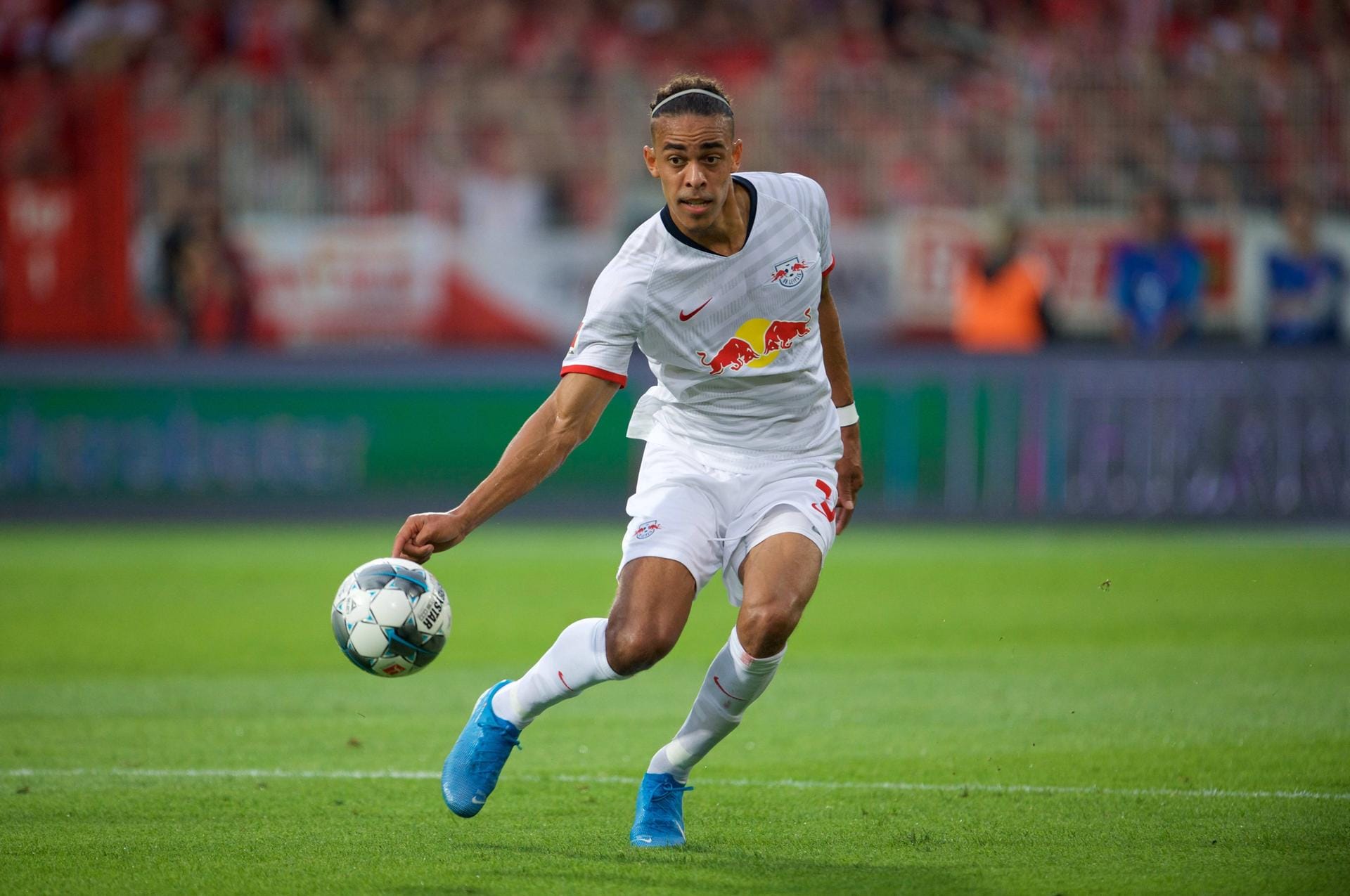 Yussuf Poulsen: Hat nach drei Spielen in der neuen Bundesliga-Saison ein Tor und zwei Vorlagen auf dem Konto. Trifft er auch gegen die großen Bayern? Der Däne macht in der Offensive die Bälle fest, das macht ihn besonders wertvoll. Yussuf Poulsen: Hat nach drei Spielen in der neuen Bundesliga-Saison ein Tor und zwei Vorlagen auf dem Konto. Trifft er auch gegen die großen Bayern? Der Däne macht in der Offensive die Bälle fest, das macht ihn besonders wertvoll.