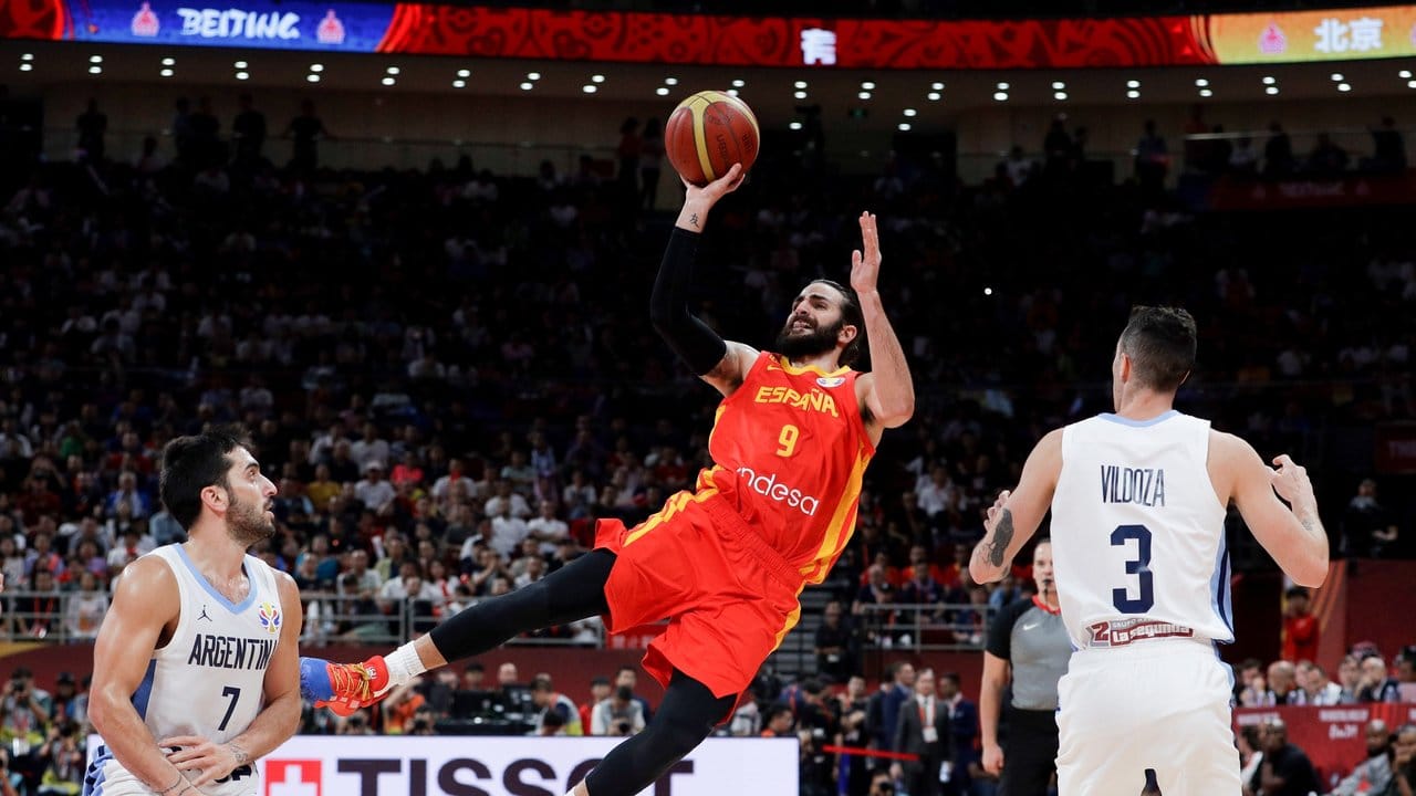Bester Werfer im Finale der Basketball-WM: Spaniens Ricky Rubio (M) in Aktion.