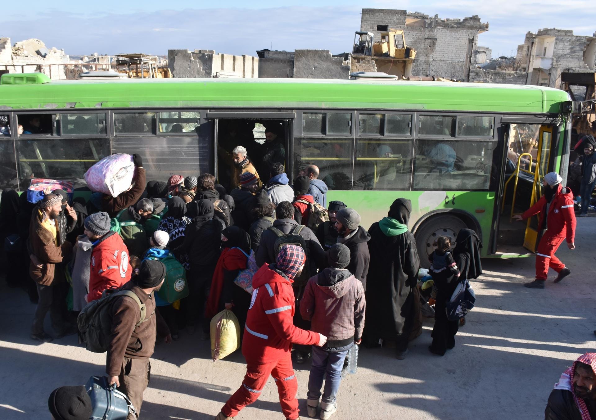 Evacuation of civilians in Aleppo