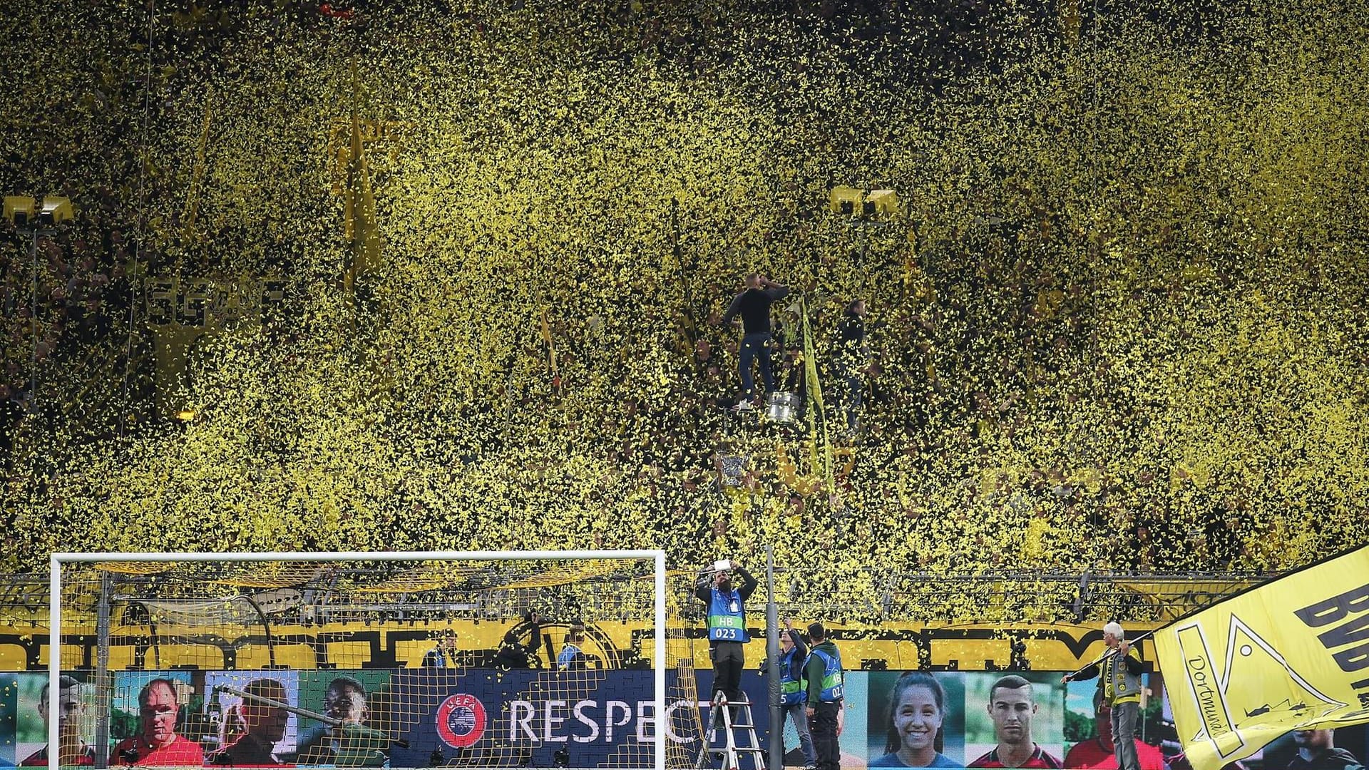 "Sport" (Spanien): "Die gefürchtete gelbe Wand wurde zur Schnecke im Angesicht der wahren deutschen Wand: Marc-André ter Stegen. Barça wirkte sehr schwerfällig gegen eine gefährliche Borussia. Barça kam lebend aus Dortmund raus."