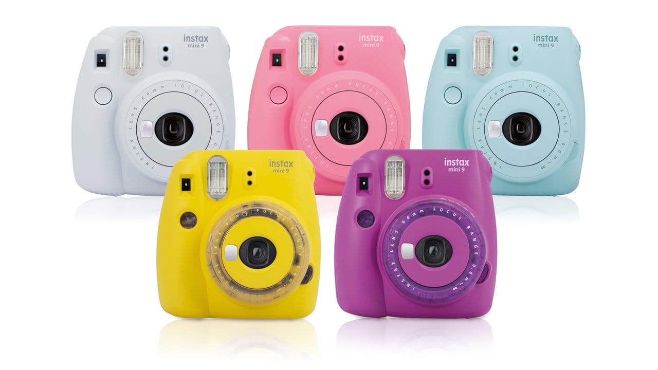 Farbenfrohe Parade: Fujifilm setzt bei der Instax Mini 9 (ab 60 Euro) auf ein besonder kleines Format.