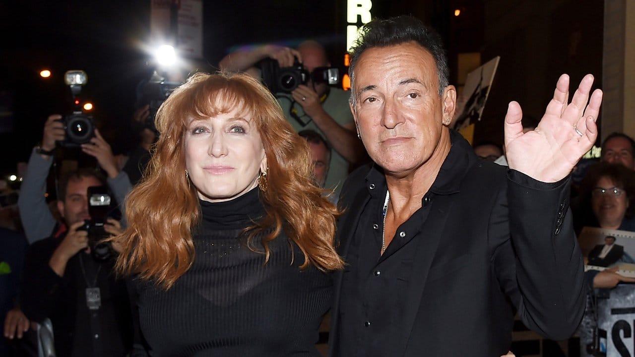 Bruce Springsteen und seine Frau Patti Scialfa in New York nach der Premiere von "Springsteen On Broadway".