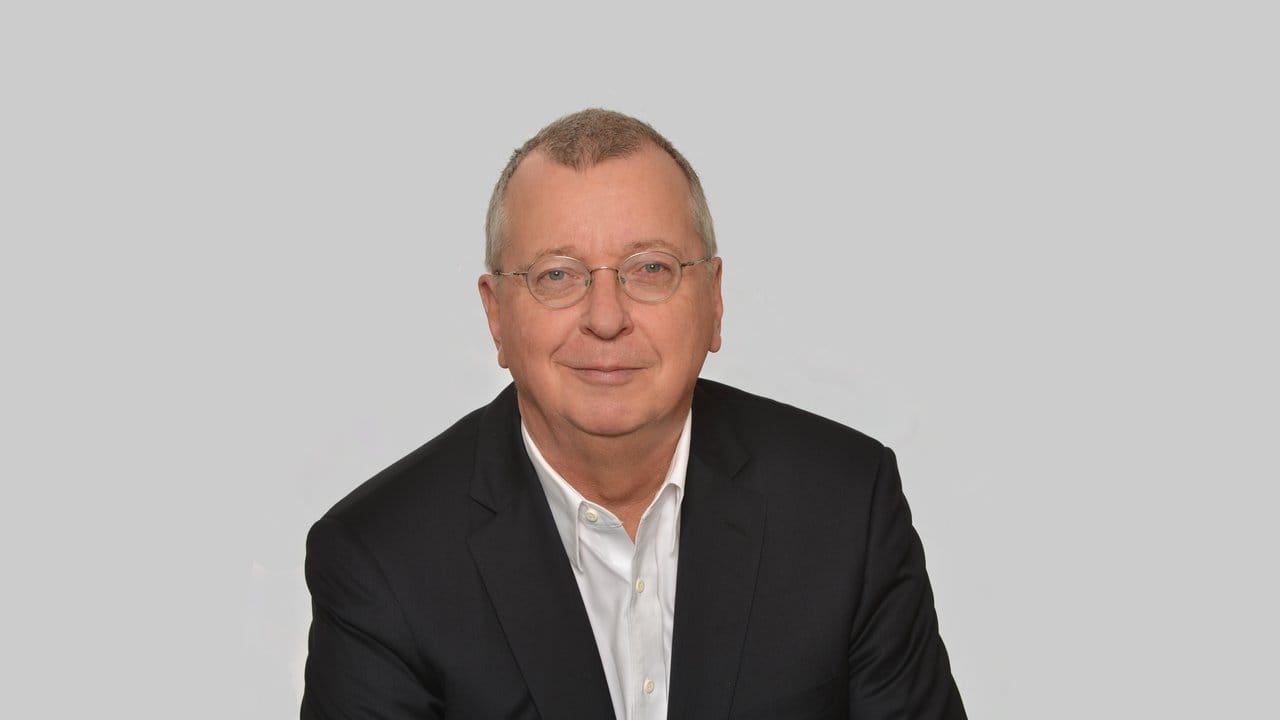 Martin Weber ist Professor an der Fakultät für Betriebswirtschaftslehre an der Universität Mannheim.